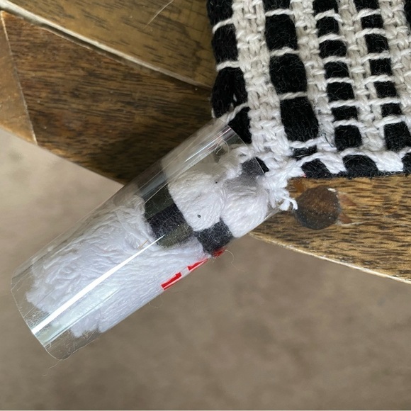 4 Piece Placemat Set - Picture 3 of 5